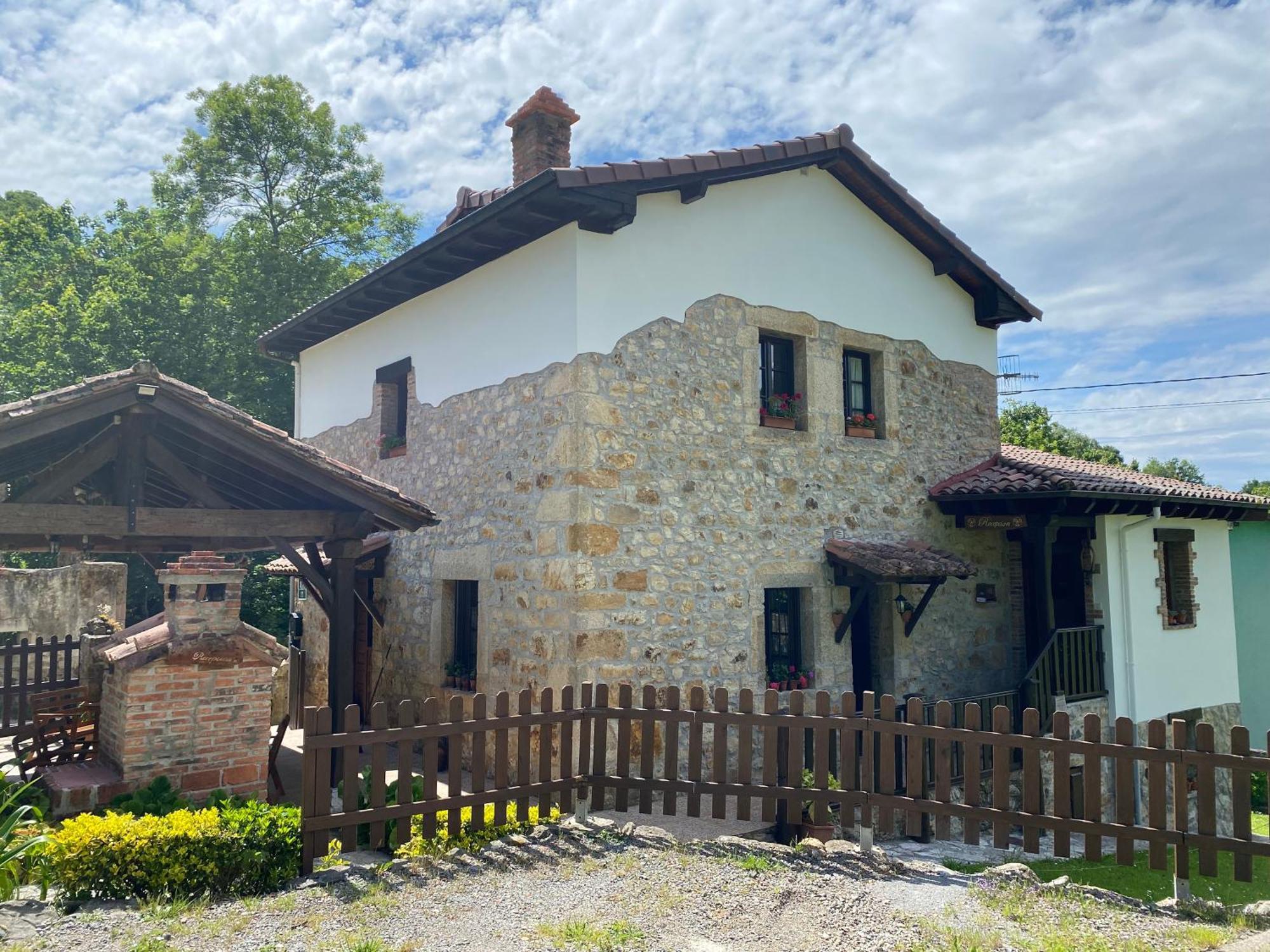 Apartamentos Rurales La Caviana Кангас-де-Онис Экстерьер фото