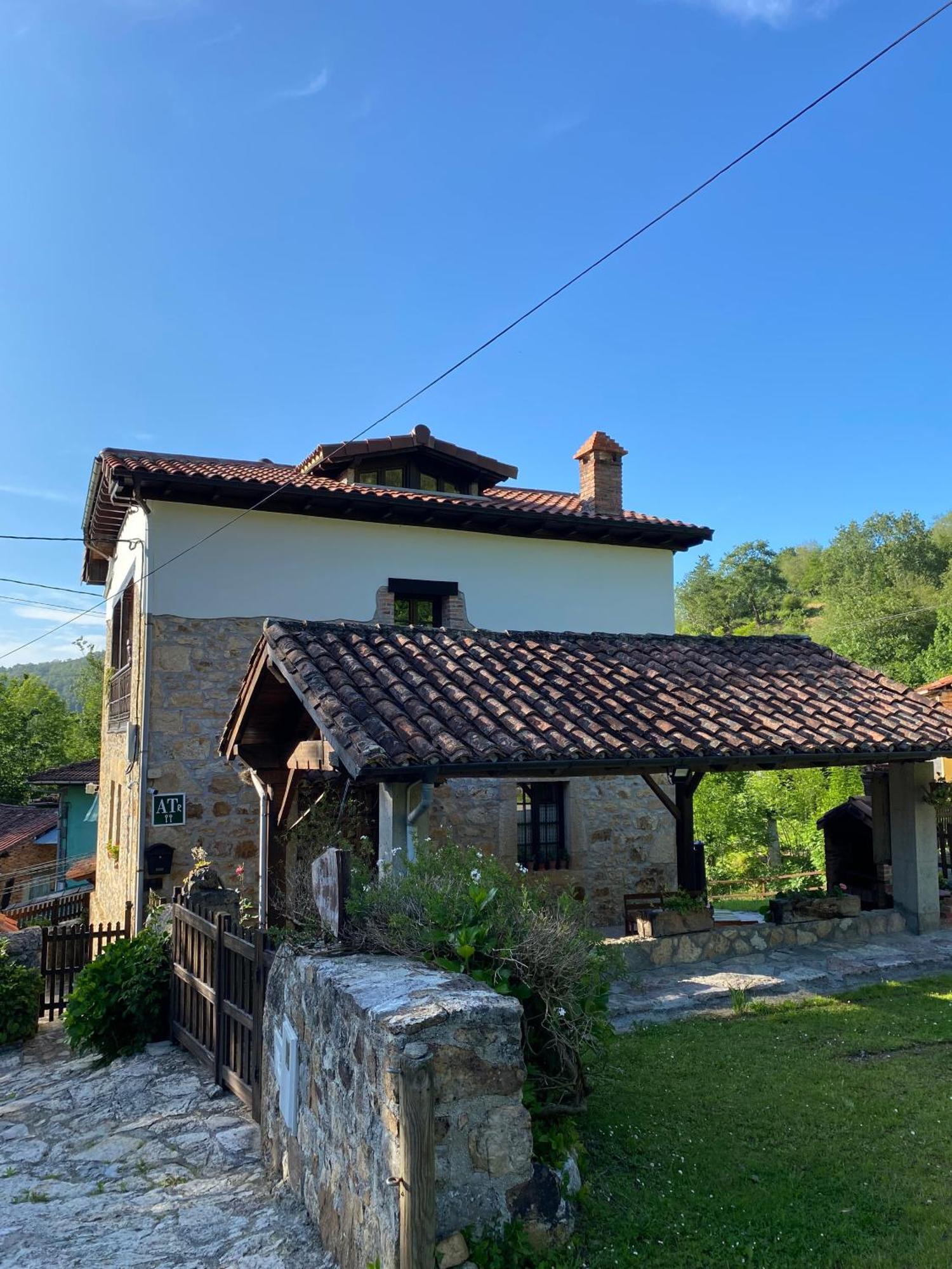 Apartamentos Rurales La Caviana Кангас-де-Онис Экстерьер фото